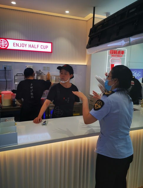 周三“查”餐厅，守护“舌尖上的安全”——聚焦网络餐饮服务食品安全专项检查